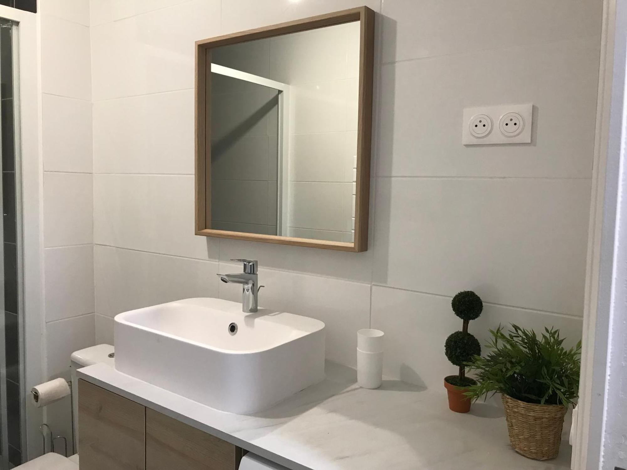 Jolie Vue - Appt 2 Pieces Vue Balcon Sud